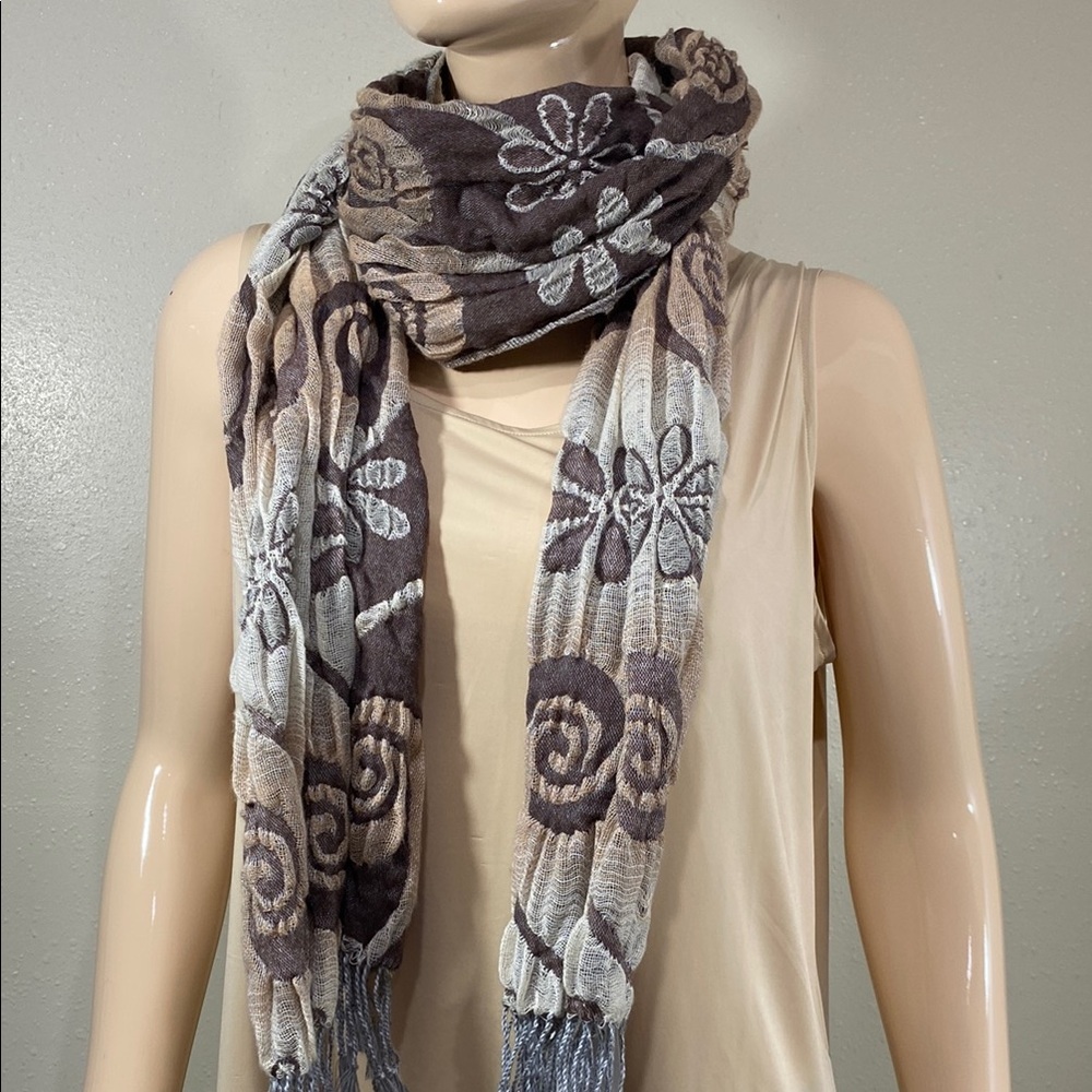 Patterned Scarf in Brown and Cream